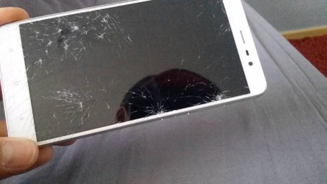 Điện thoại Xiaomi Redmi Note 4 / 4X Vỡ mặt kính