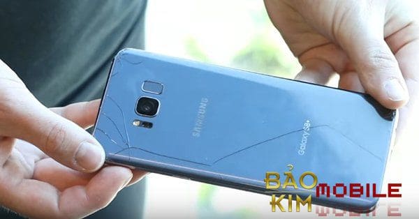 Thay nắp lưng Samsung S8, S8 Plus