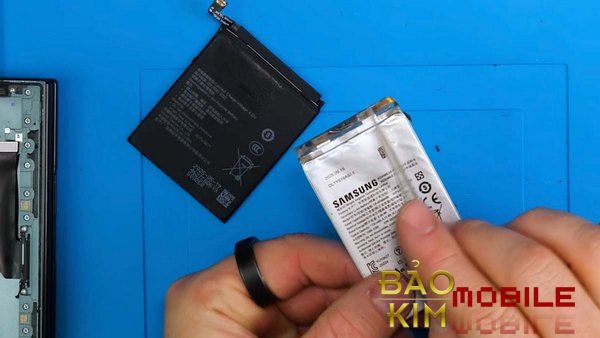 Thay pin Samsung tại nhà, Hà Nội đến tận nhà tay
